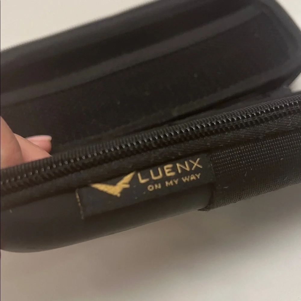 Luenx Black hard zip up Sunglasses Case with inside netting / preowned